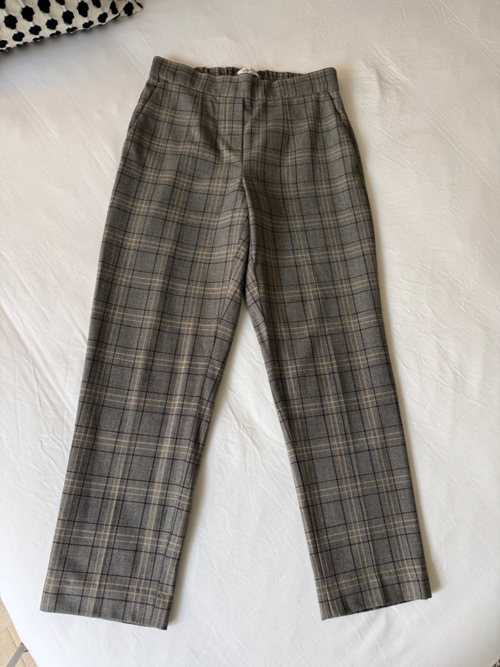 Aritzia Babaton Cropped Pants Gray Checkered